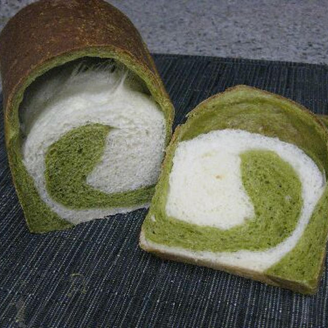 うずまき食パン断面
