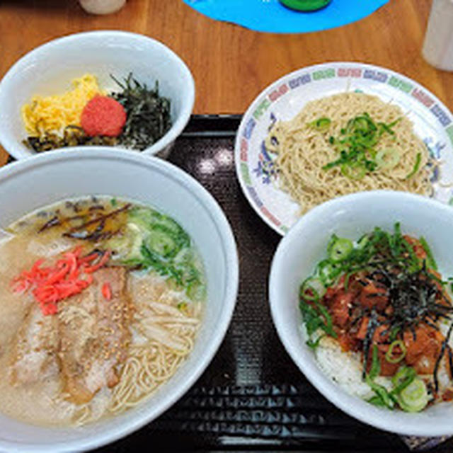 白丸豚骨+チャーシューまぶしご飯+明太子まつりごはん（一風堂）