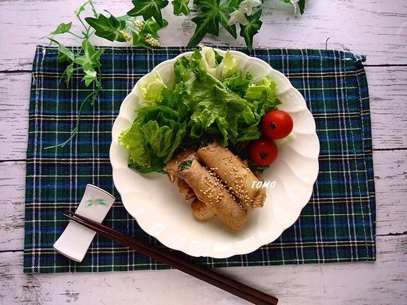野菜も沢山取れる♪ご飯が進む！小松菜の肉巻き麺つゆ生姜