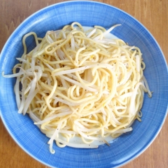 [昼ごはん][一皿でお腹いっぱい]もやしの焼きそば