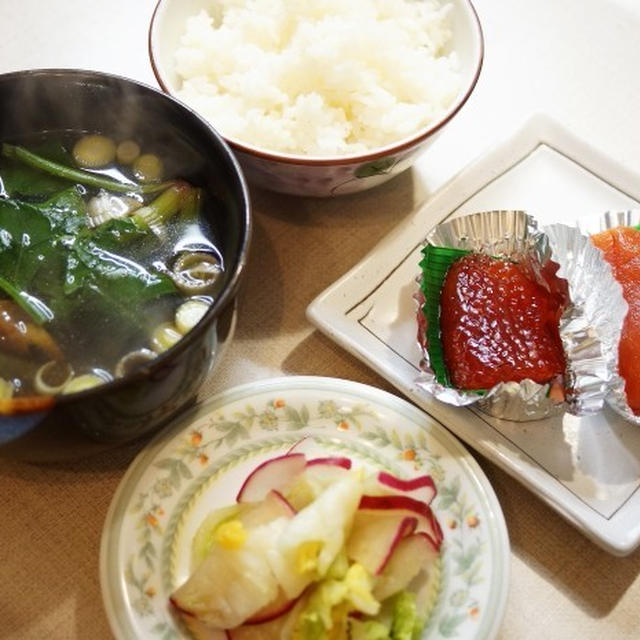 ■簡単な朝ご飯／昼ご飯【朝は　お友達からの海鮮品で　昼はお蕎麦】