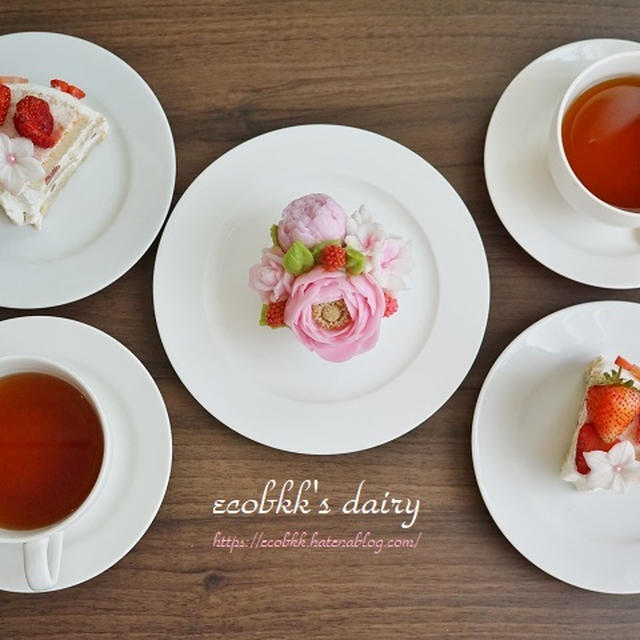 苺のケーキづくりと頂き物のかわいいゼリー/Strawberry Cake
