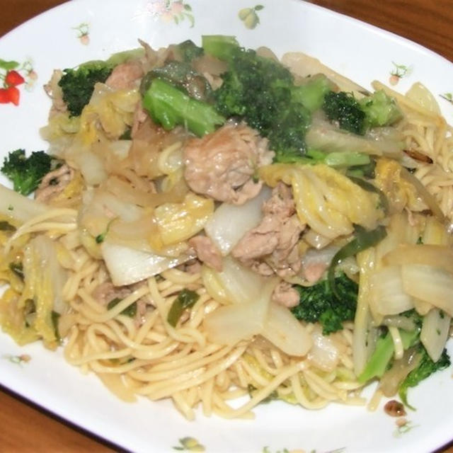 白菜焼きそば＆ツバスの生姜焼き