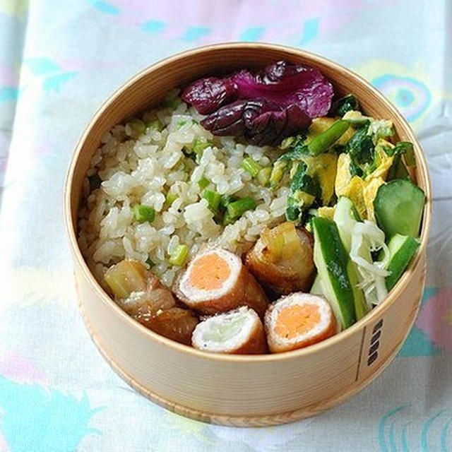 ◆Twitterでバズってた♪アスパラ混ぜご飯弁当