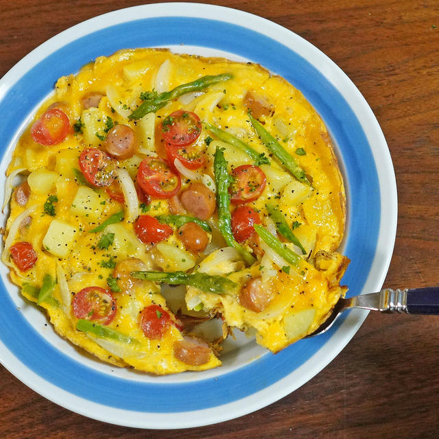 ウインナーと春野菜のふわとろスパニッシュオムレツ