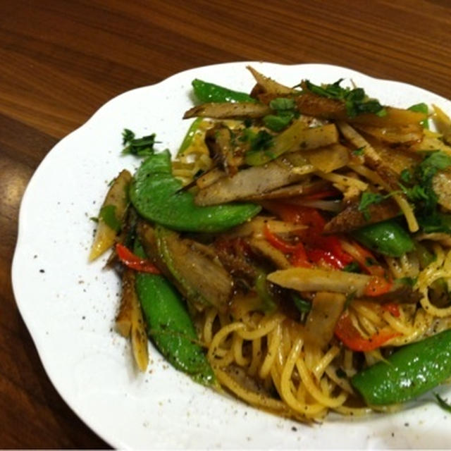 ゴボウ中心にした野菜大盛りパスタ Ｎo.１４１