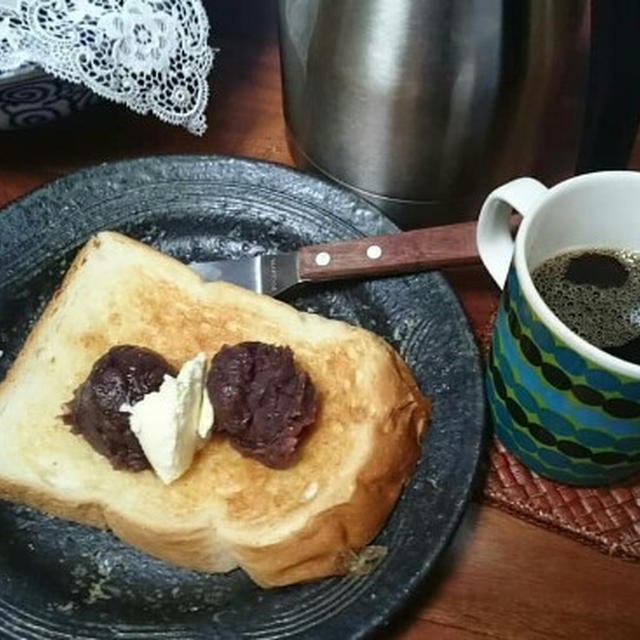 週末おやつ  餡バタートースト