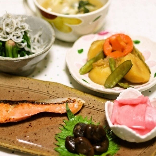 塩麹サーモン焼き/ 醤油豆