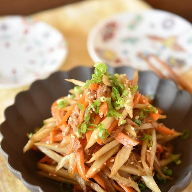 お弁当にも便利！しっかり味でおいしい「ごぼうの作りおき」レシピ5選