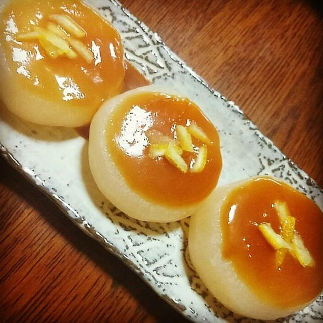 冬の定番料理〜!柚子味噌大根♡