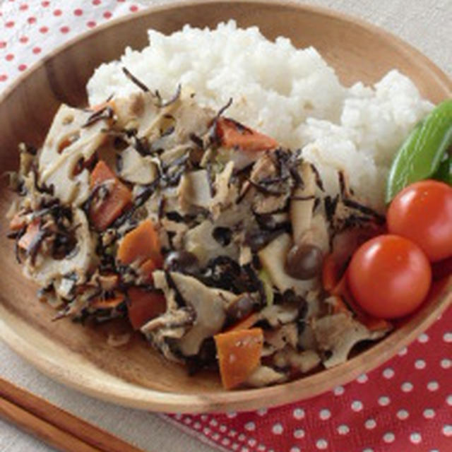 簡単・美味しい!ツナとひじきと野菜のわさび醤油風味丼