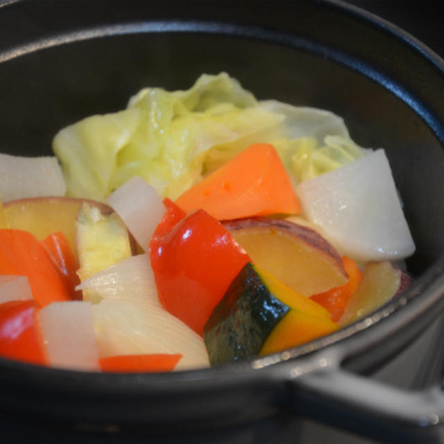 ストウブで「蒸し野菜」＆簡単イタリアンとつくレポお礼。
