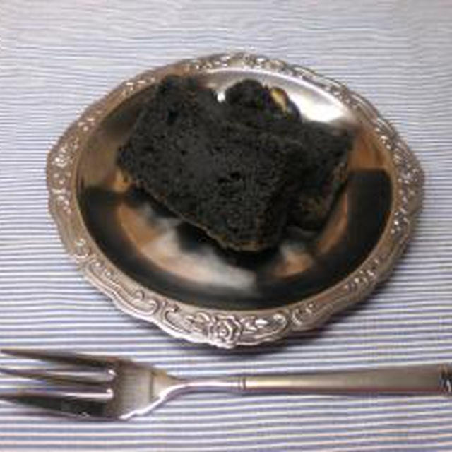 菊川怜の黒胡麻ケーキ