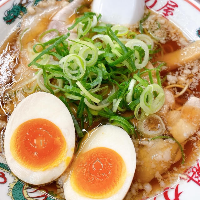 家族みんな無言でラーメン!!!