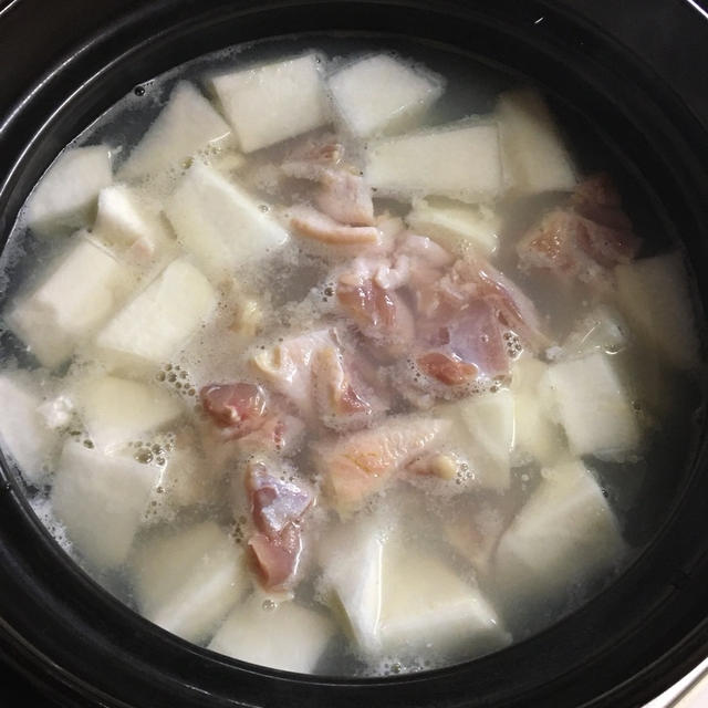 カブと、鶏肉のシャンタン 鍋すーぷ！