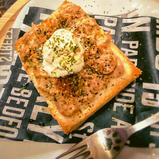 朝食シリーズ「マスカルポーネのツナトースト」