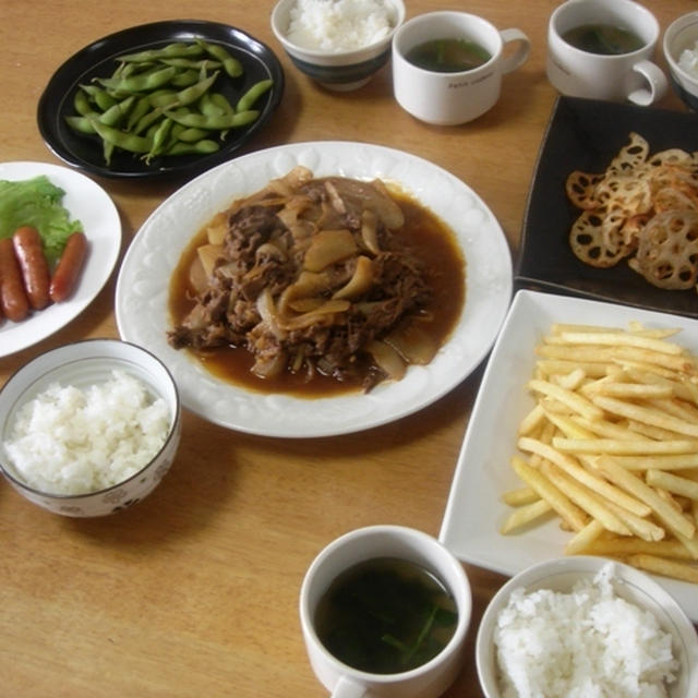 今日は牛肉と玉ねぎのケチャップ煮など～それと昨夜は白和えなど・・・