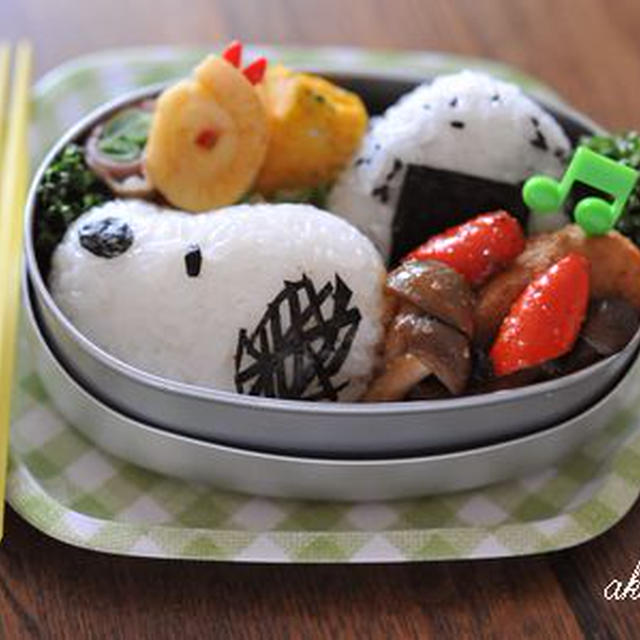 スヌーピーおにぎりのお弁当