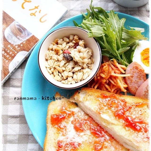 バター&イチゴジャムの食パン