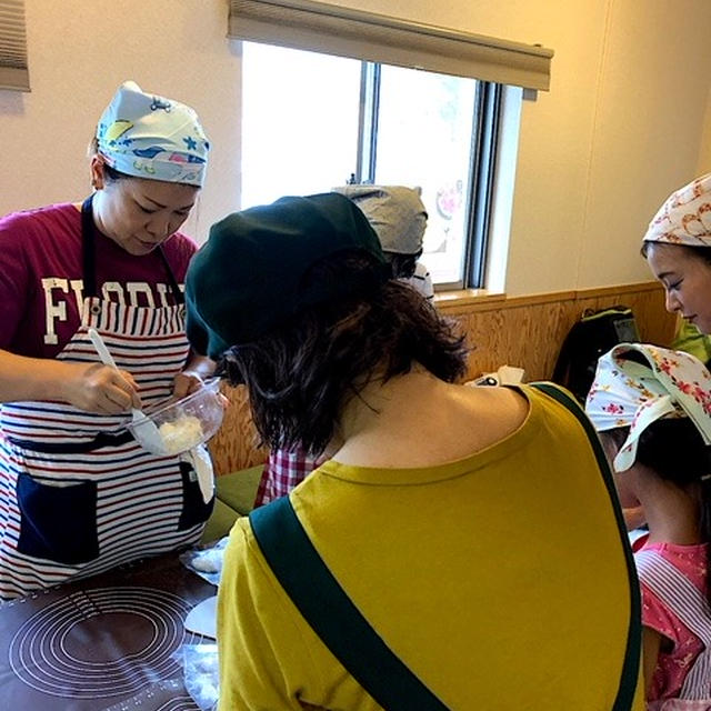 10/28(日）Co.FUNカフェマルシェ！！フライパンで作れるかぼちゃくるくるパン作り