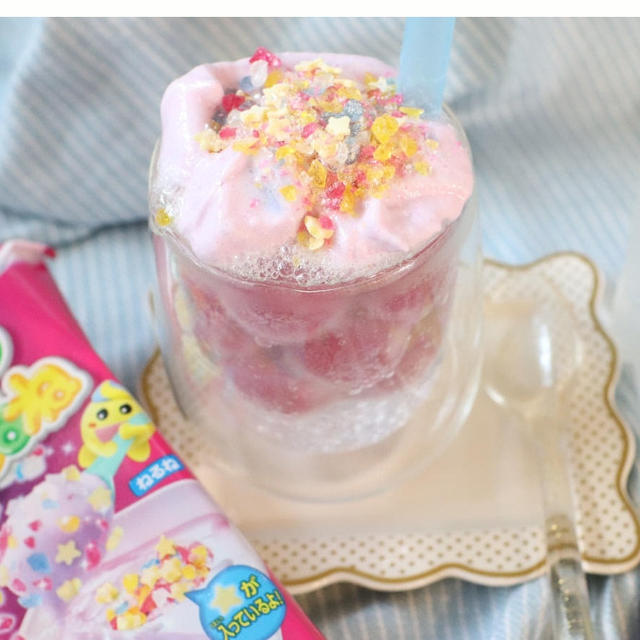【ねるねるねるね×アイスの実】懐かしさいっぱいのしゅわしゅわサイダー！｜コンビニおやつ実験室