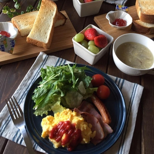 普通の朝ごはんとドデカ弁当。お弁当で気をつけていること。