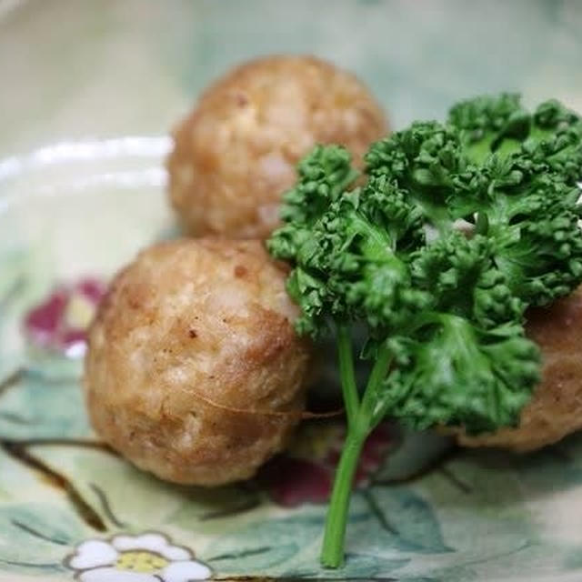 レシピ　れんこんと豚肉の揚げ団子