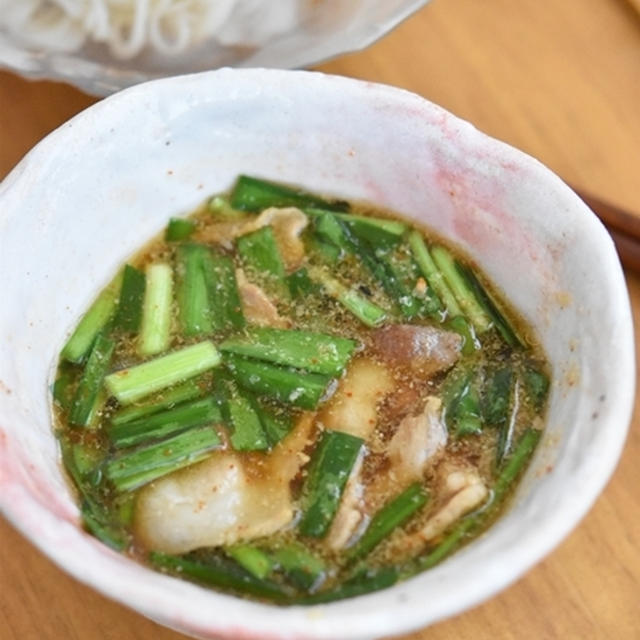 冷やし麺にピッタリ！！ピリ辛で食が進む♪豚バラにらの旨辛だれ