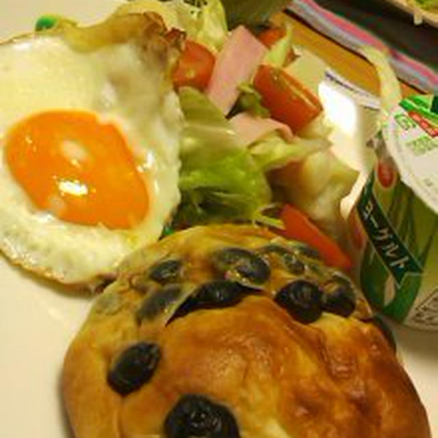 ３種類お好きなパンで朝ごはん！！