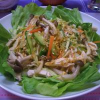 蒸し鶏としめじのおかずサラダ☆