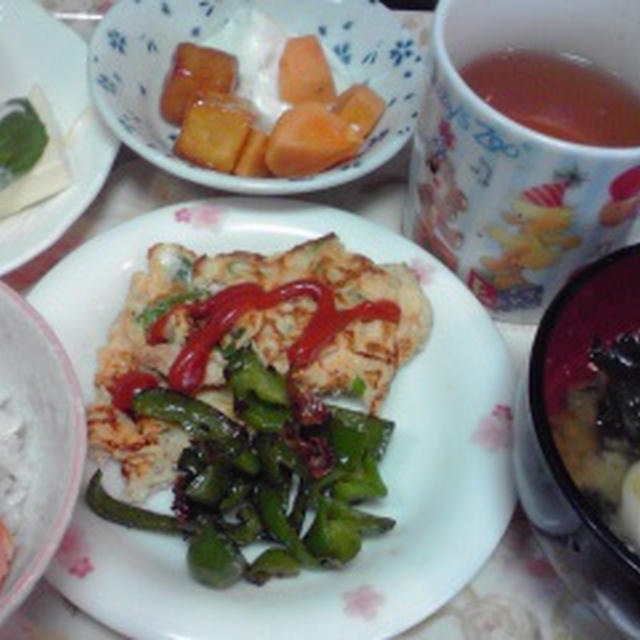 今朝の自分ご飯、やっぱり銀鮭のカマは美味しいね♪