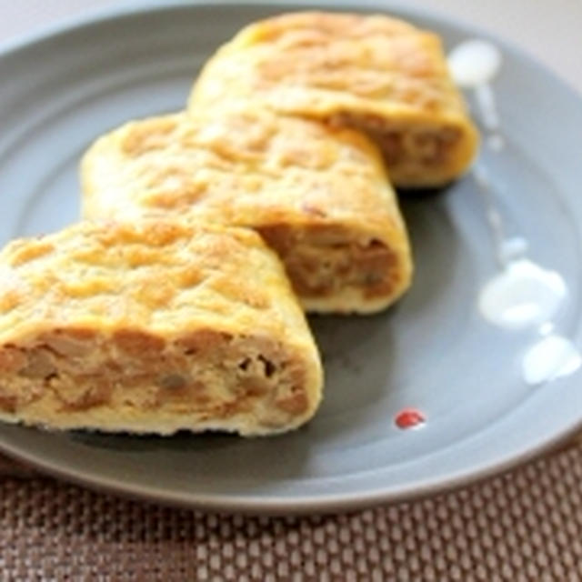 糖質オフ♪舞茸と大豆のお肉そぼろの卵焼き