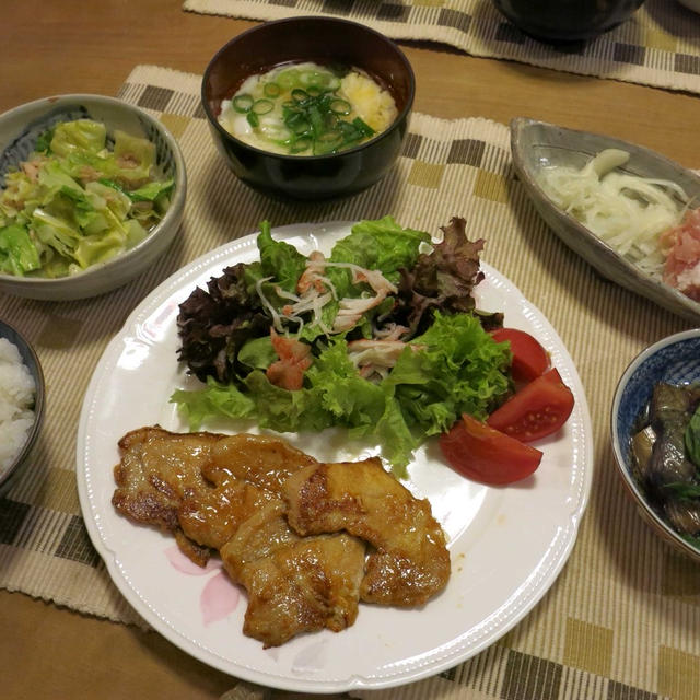 豚肉の味噌漬け＆”無限キャベツ”の晩ご飯　と　アロニア・チョコベリーの花♪