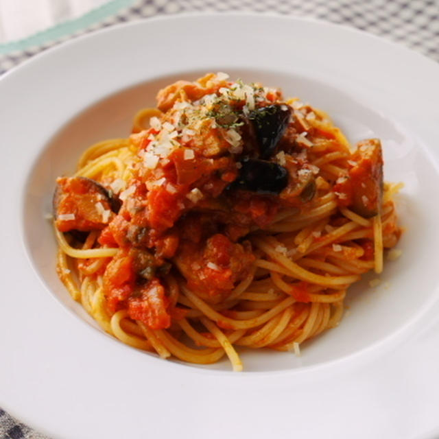 ニンニク抜き・茄子とチキンのトマトパスタ