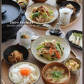 肉野菜炒め！ＴＫＧで、朝昼兼用のお昼ごはん♪