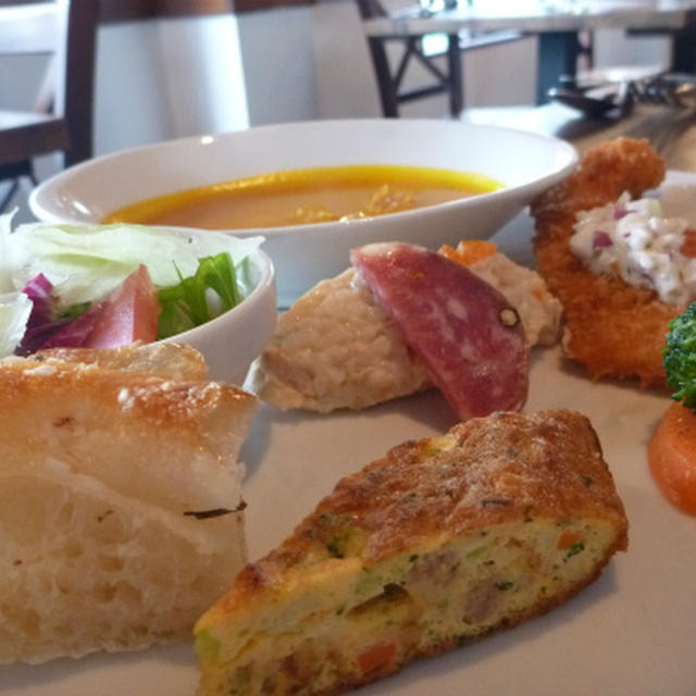 お礼♪と「サンタルチア」でランチ♪