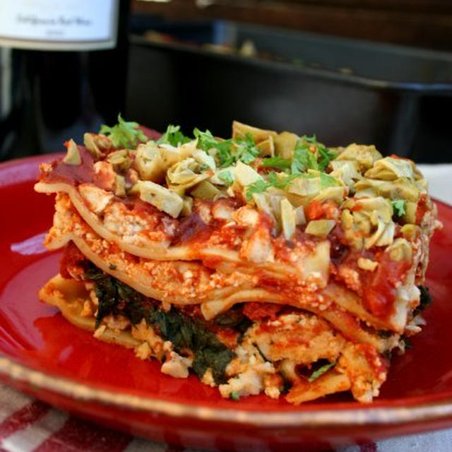 Spinach Lasagna with Artichoke and Green Olive Topping – Veganほうれん草ラザニア、アーティチョークとグリーンオリーブトッピング