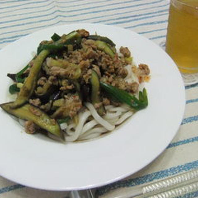 夏のがっつりジャージャー麺♪