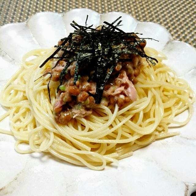 こんばんは(*^-^*)/『納豆ツナパスタ』娘と休みが被るとお昼ごはんはパスタです...