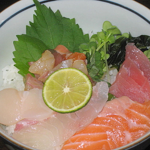 シンプルな「海鮮丼」