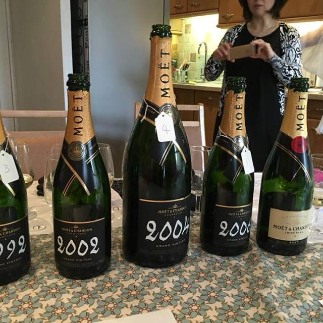 Moët & Chandon（モエ・エ・シャンドン）に囲まれて♪