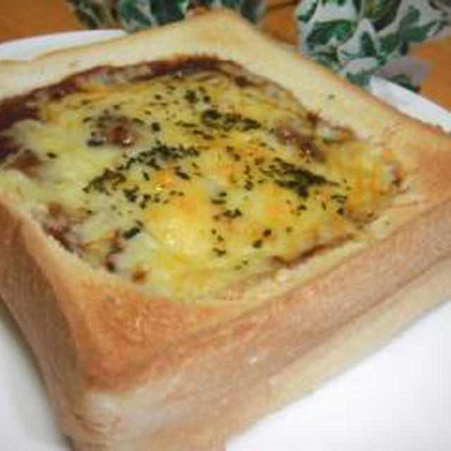 食パンＤＥ　ＢＯＸグラタン♪〜ハッシュドビーフ　バージョン〜。。と、新しいお友達☆