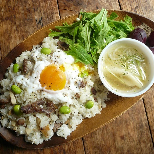 がっつり牛肉と枝豆の炒飯でランチ＆HAMATORAさん♪