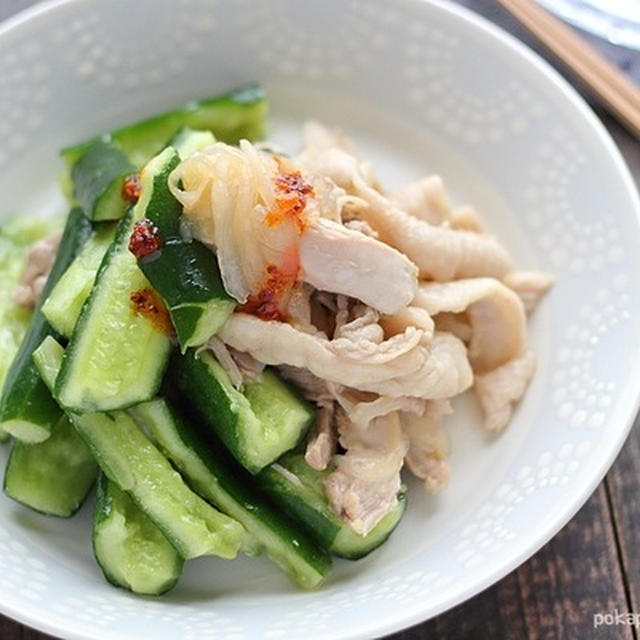 蒸し鶏とくらげの中華和え｜蒸し暑い季節にぴったり！