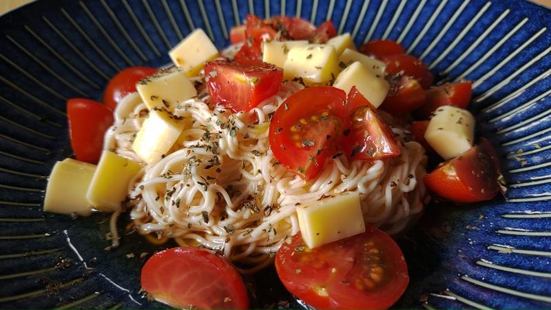 【イタリアン風】トマトとチーズの冷そうめん