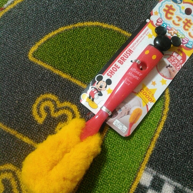 最近買った息子の長靴＆シューズブラシ