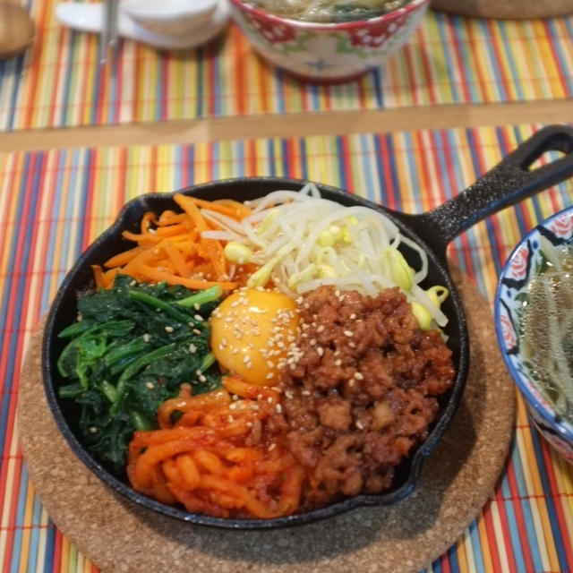 クックパッドニュースに掲載♡　『スキレットで！石焼ビビンパ風♪』