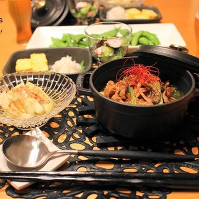 ～“アレ”で～　ストウブで『肉豆腐』の献立。