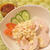 チーズ入り塩麹鶏ハムでタルタル丼