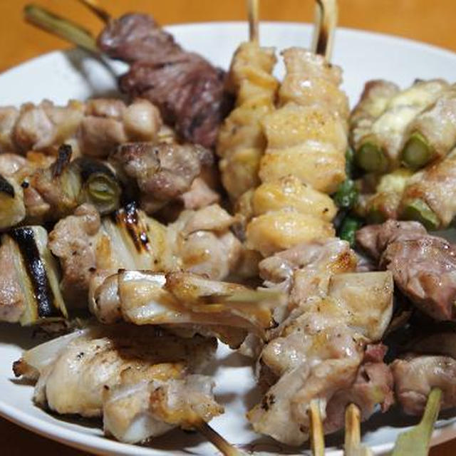 焼き鳥と癒しの猫